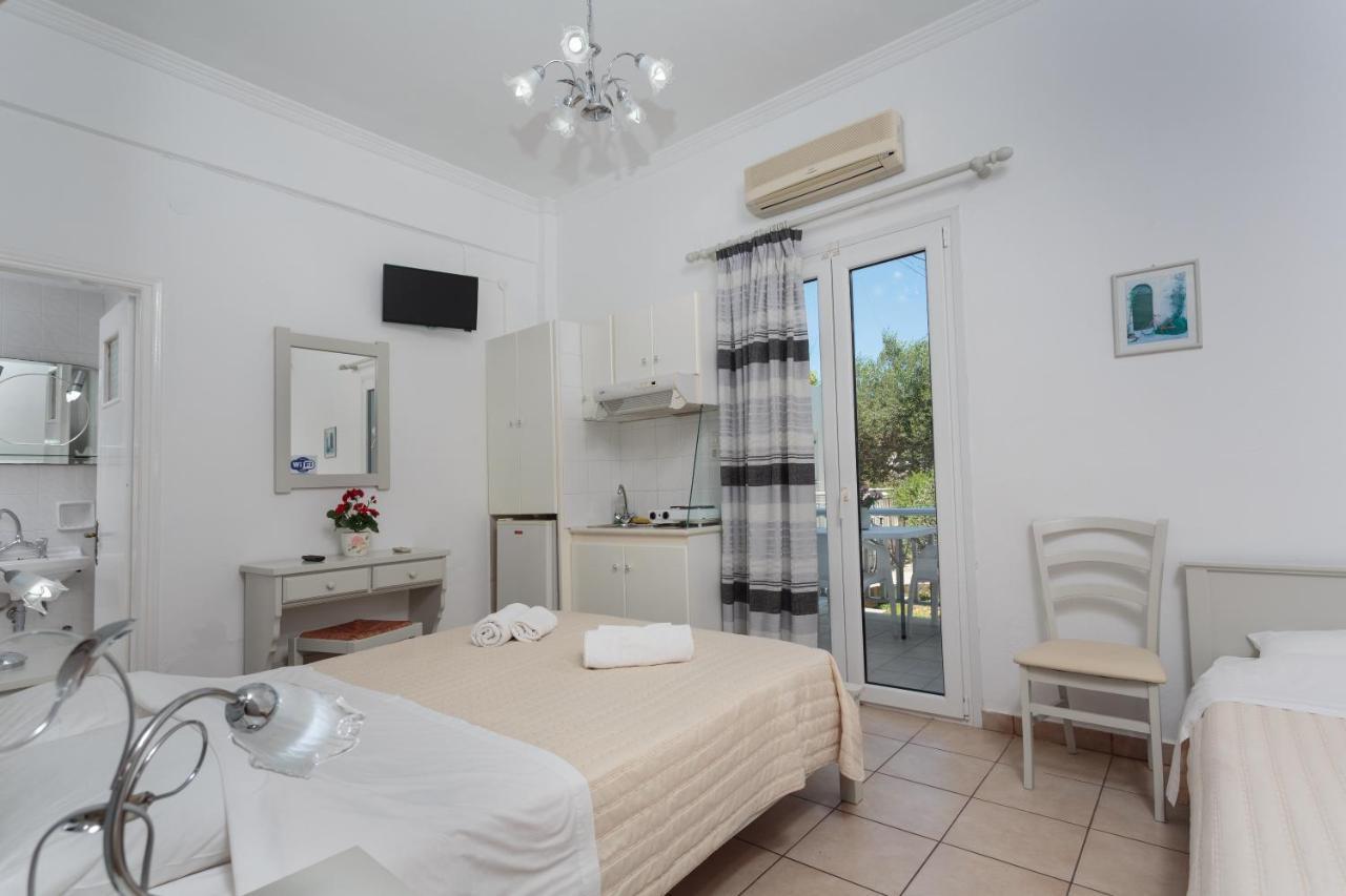 John'S Rooms & Studios Parikia  Exterior photo